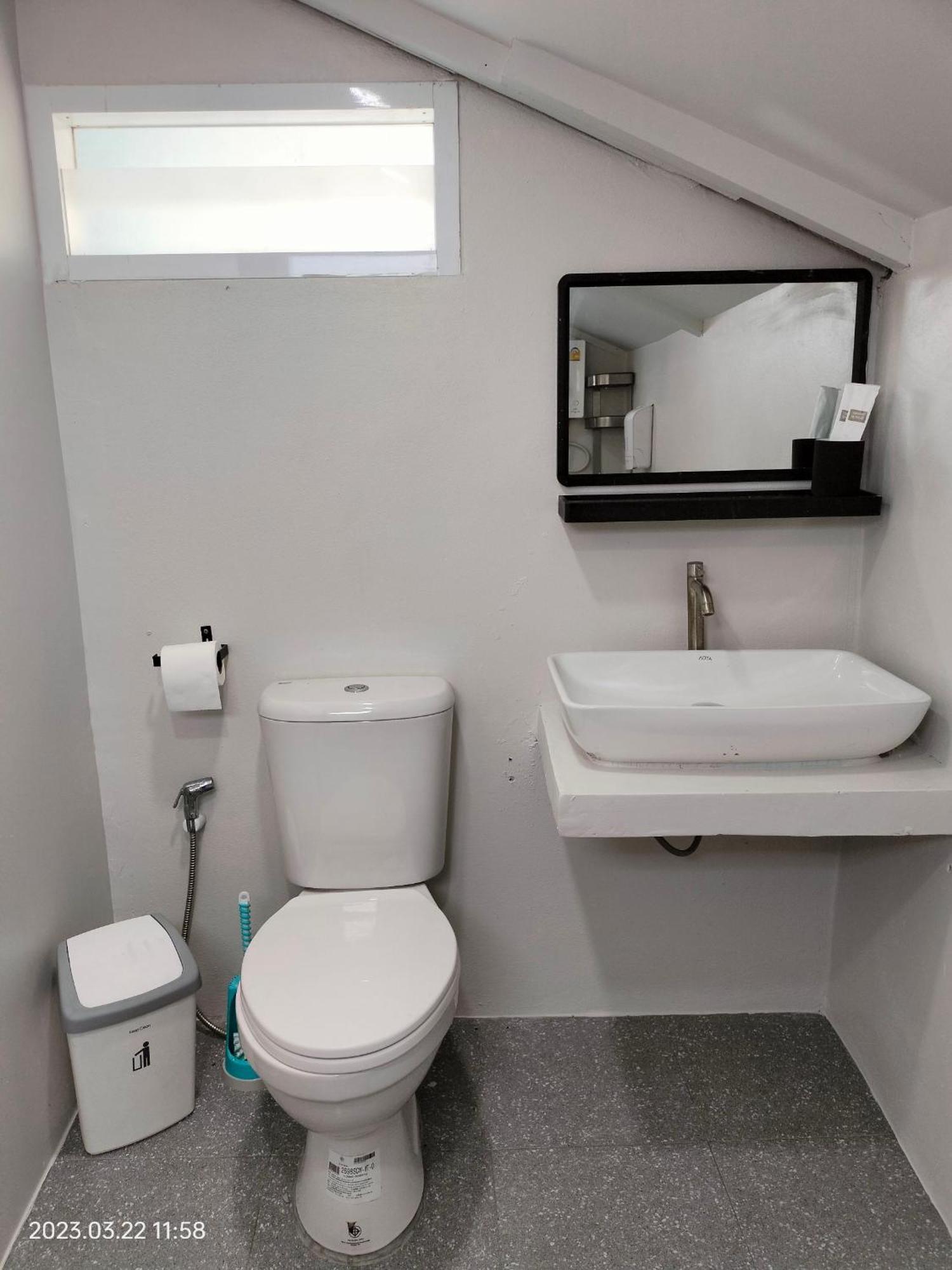 Sand Terrace Beach Bungalows Baan Tai Room photo