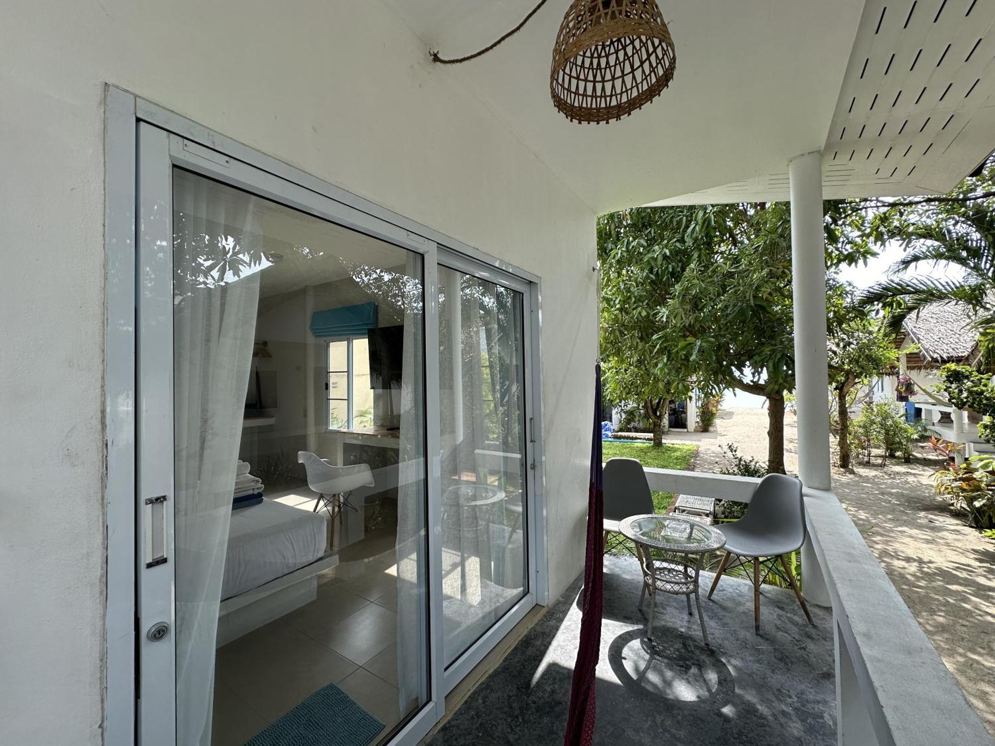 Sand Terrace Beach Bungalows Baan Tai Room photo